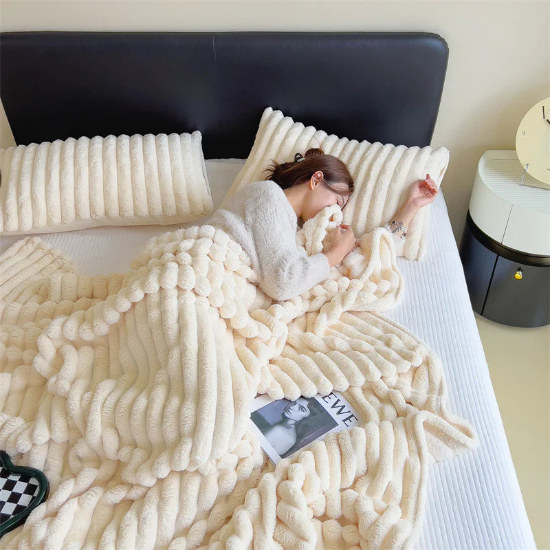 CozyBreeze™ Fleece Throw Blanket